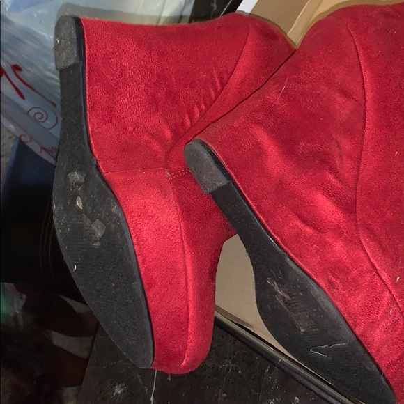 Red booties - Picture 4 of 4